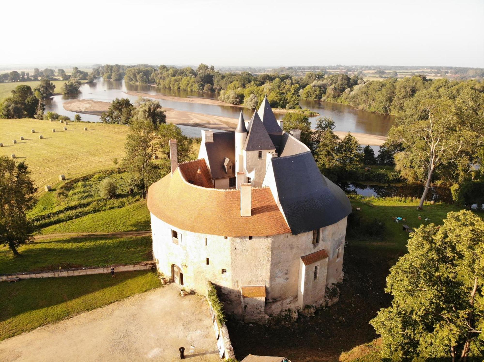 Chambre D'Hote, Chateau De Meauce Louise Et Marie Saincaize-Meauce Zewnętrze zdjęcie